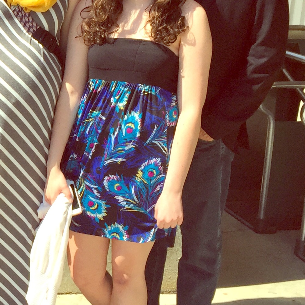 Fun strapless peacock patterned dress!